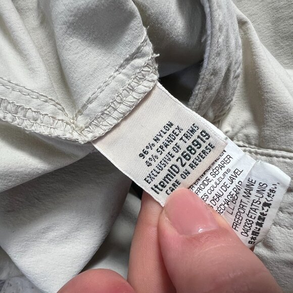 L.L. Bean Women's Water-Repellent Comfort Trail Pants Size 6 Petite - Picture 2 of 4